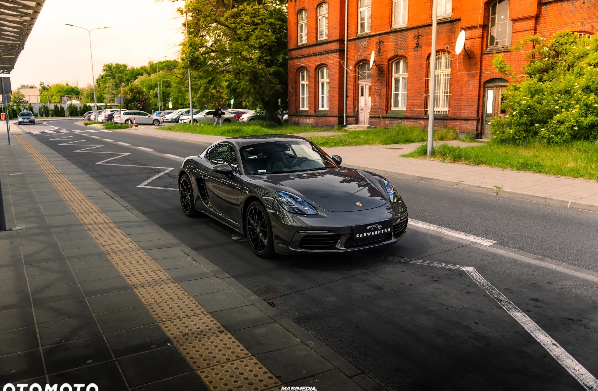 Porsche 718 Cayman cena 250000 przebieg: 34000, rok produkcji 2018 z Lipno małe 529